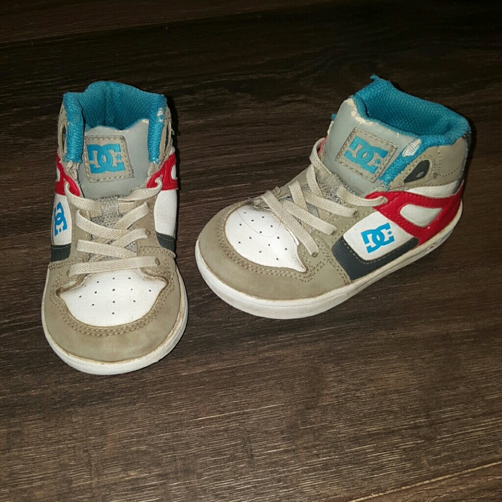 Toddler sneakers